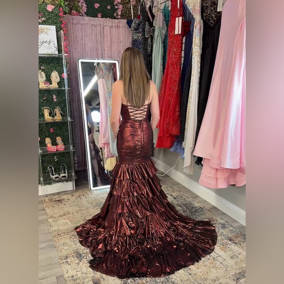 Rachel Allan Crimson Prom dress: Style 70959 - Picture 6 of 9